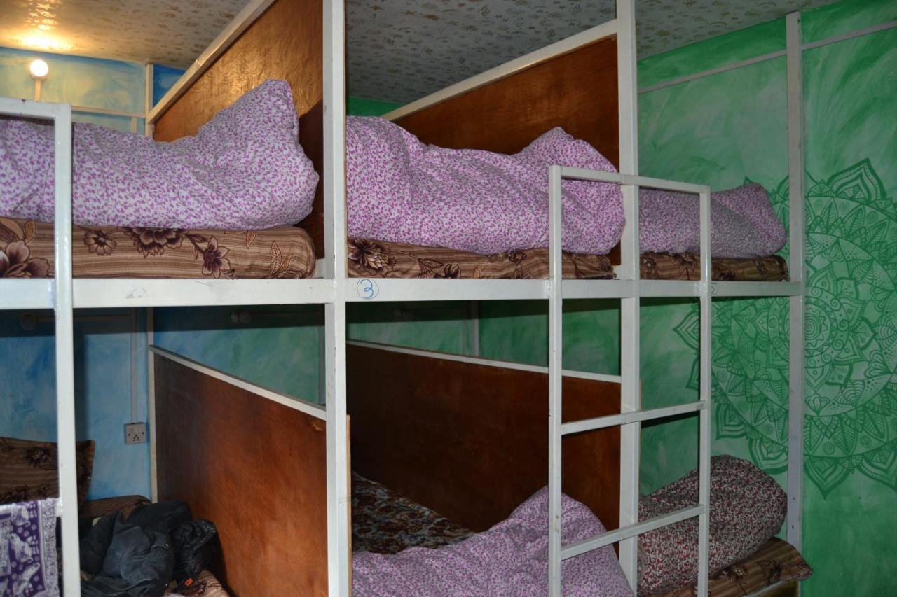 Fireflies Hostel Катманду Екстериор снимка