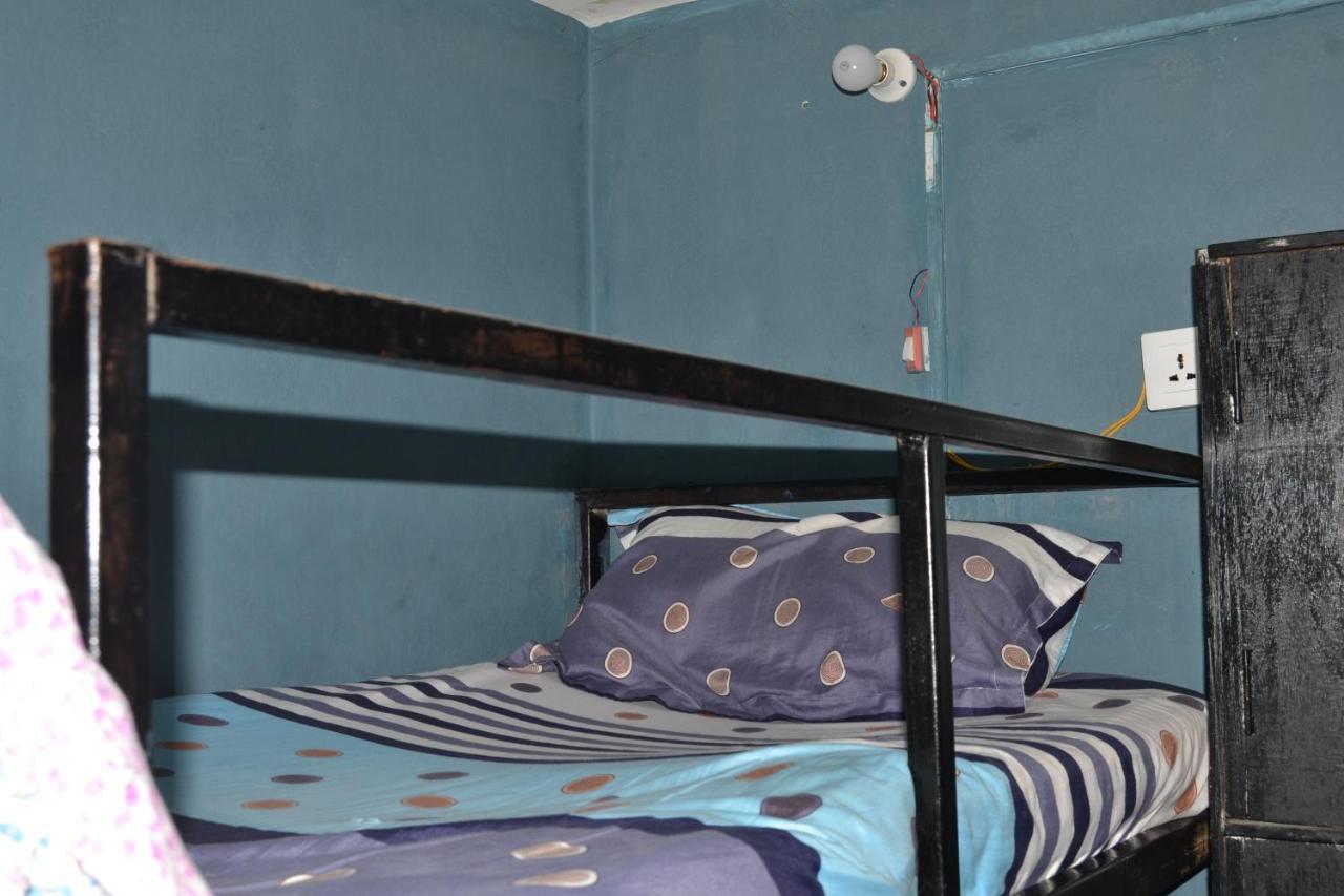 Fireflies Hostel Катманду Екстериор снимка
