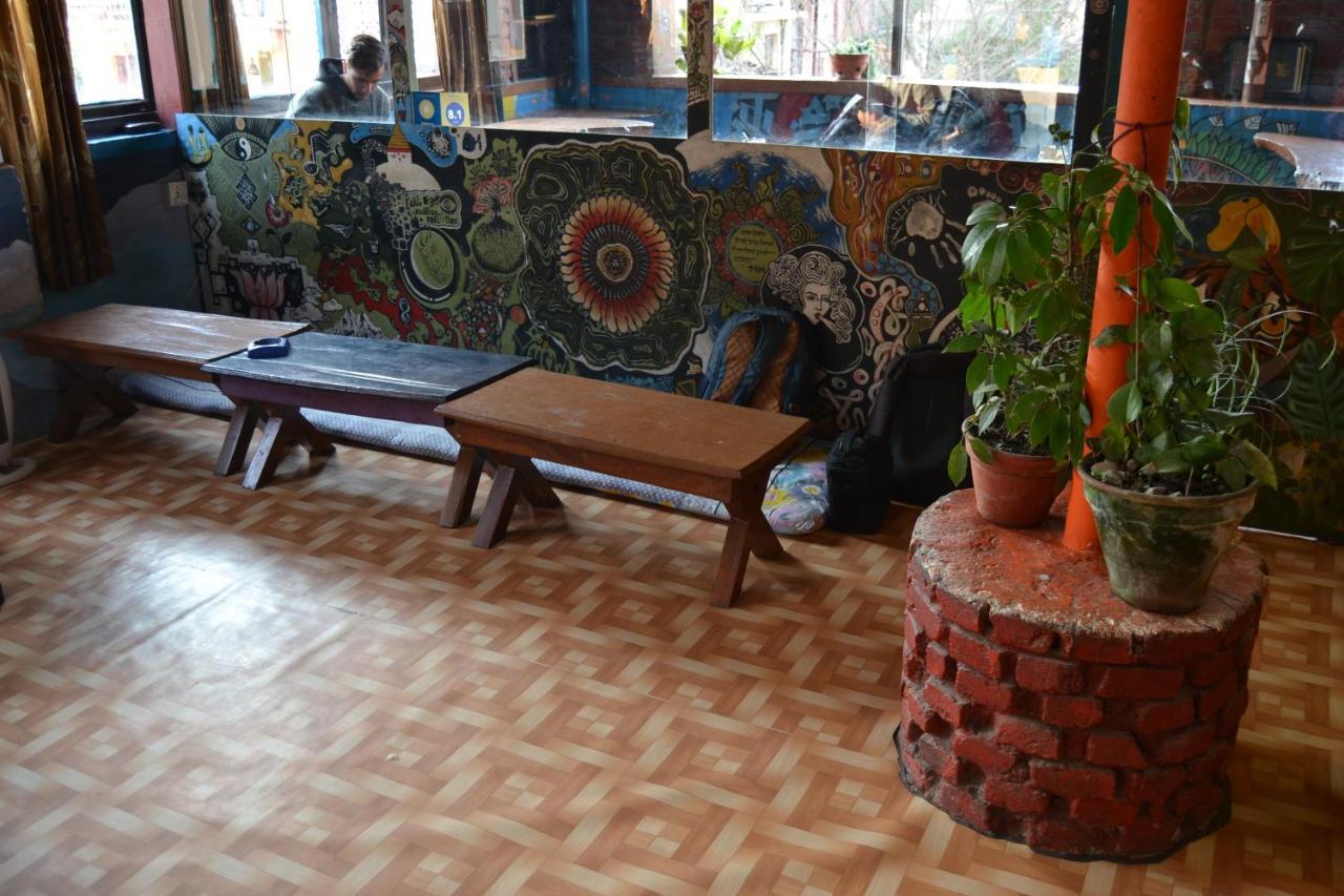Fireflies Hostel Катманду Екстериор снимка